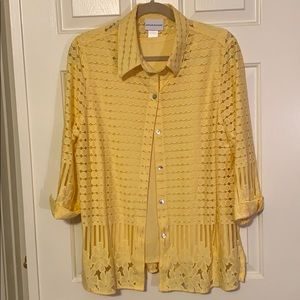 Alfred Dunner Yellow Shell with overlay.